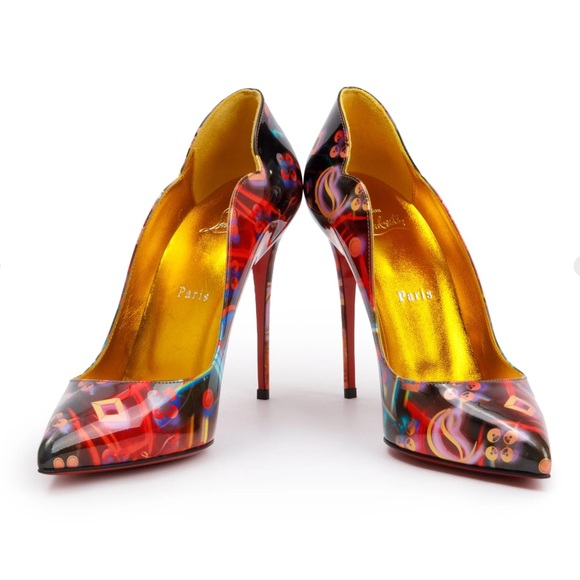 ❤️❤️ CHRISTIAN LOUBOUTIN
Multicolor Patent Leather Hot Chick Pumps❤️❤️ - Picture 2 of 5